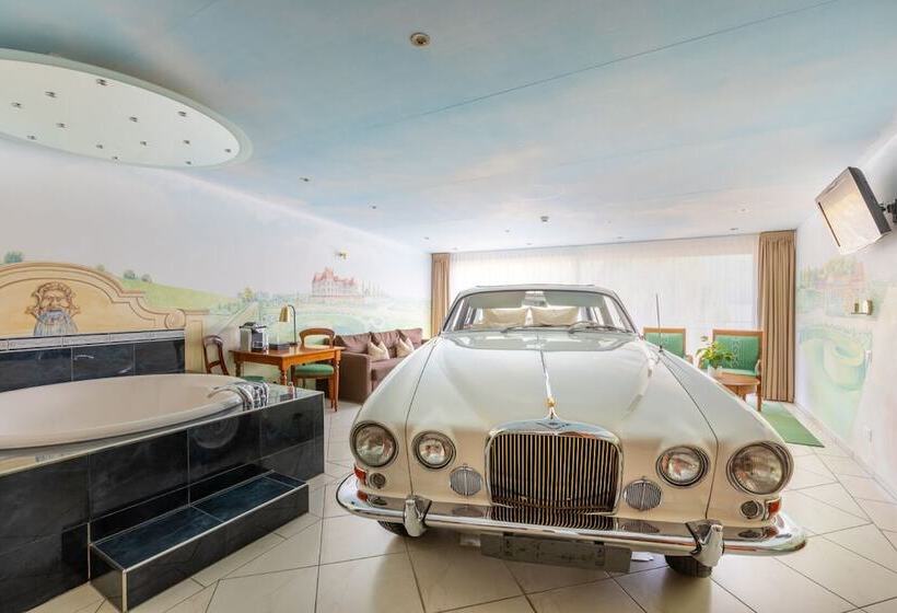 Swiss Chalet Merlischachen Romantik Schloss Hotel Am See