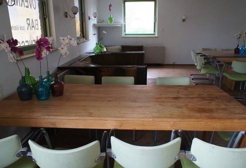 ホテル The Budget