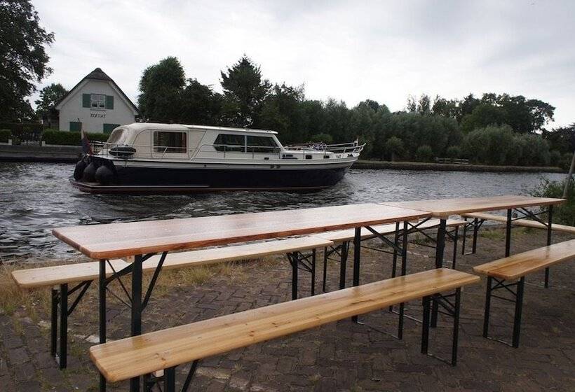 ホテル The Budget