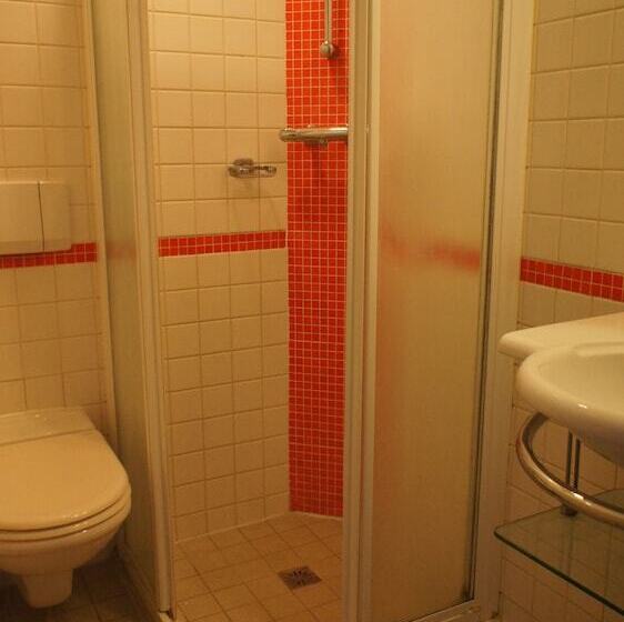 ホテル The Budget