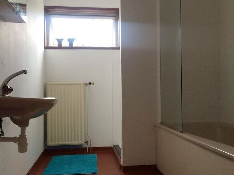 ホテル The Budget