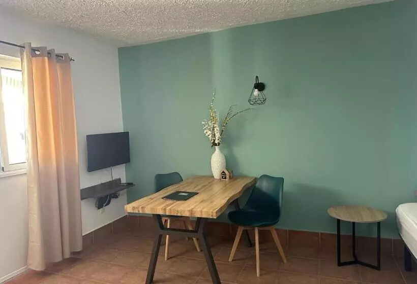 ベッドアンドブレックファースト La Casa De Familia