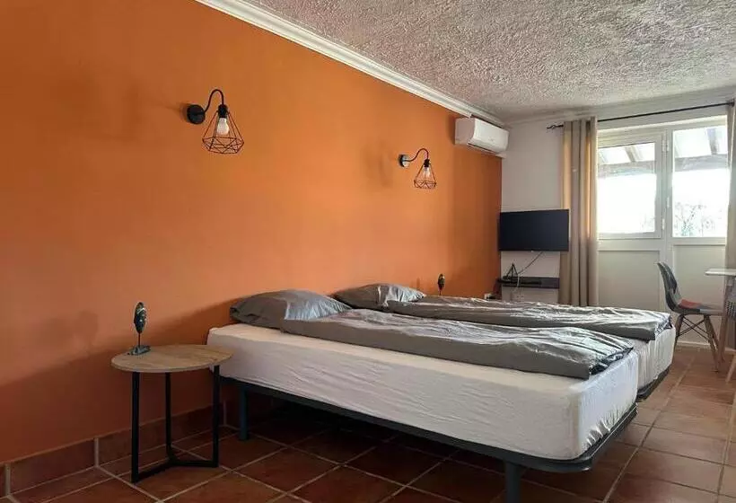 ベッドアンドブレックファースト La Casa De Familia