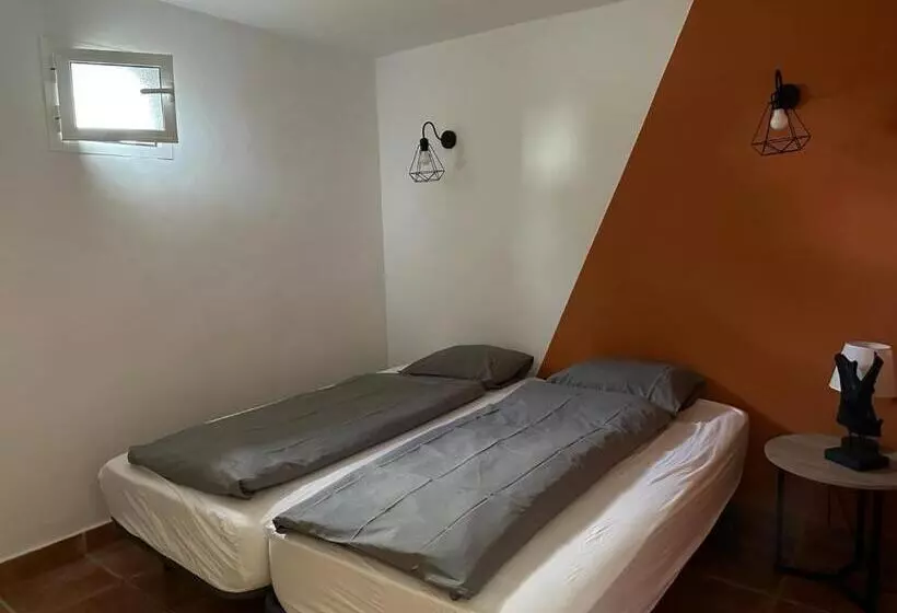 ベッドアンドブレックファースト La Casa De Familia