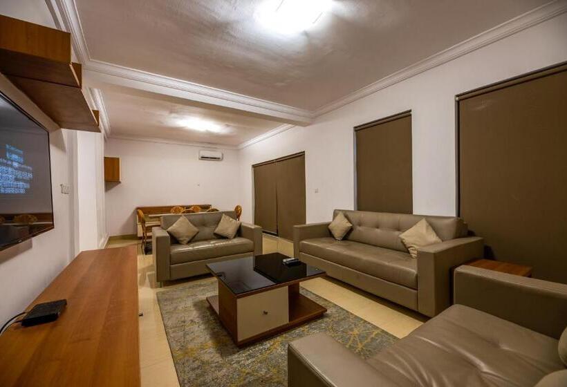 Lakowe Lakes Hotel, Golf And Country Estate By Newmark