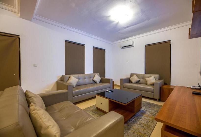 Lakowe Lakes Hotel, Golf And Country Estate By Newmark