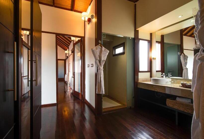 Lakowe Lakes Hotel, Golf And Country Estate By Newmark