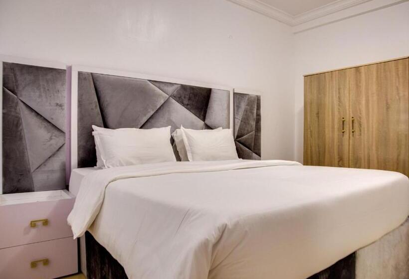 Lakowe Lakes Hotel, Golf And Country Estate By Newmark