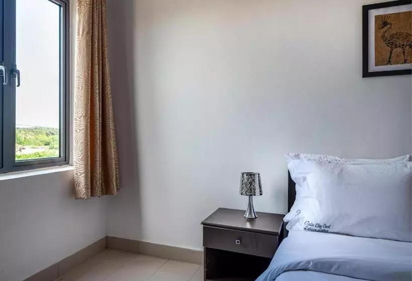 Lakowe Lakes Hotel, Golf And Country Estate By Newmark