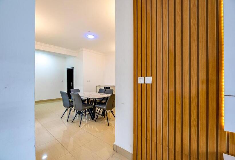 Lakowe Lakes Hotel, Golf And Country Estate By Newmark