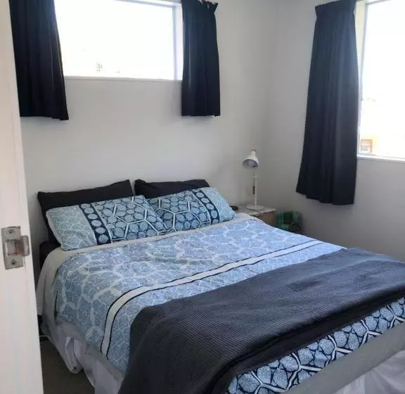Majatalo The Green Guesthouse   Semi Rural Family Unit Lower Hutt