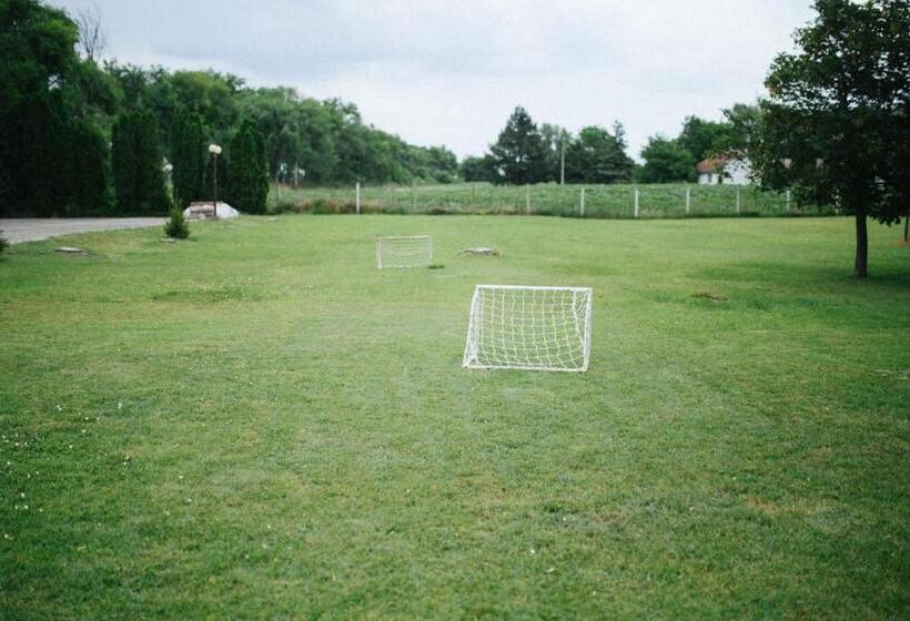 تختخواب و صبحانه Kronić Palace