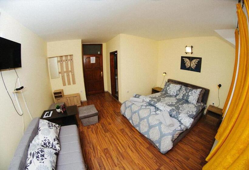 تختخواب و صبحانه Kronić Palace