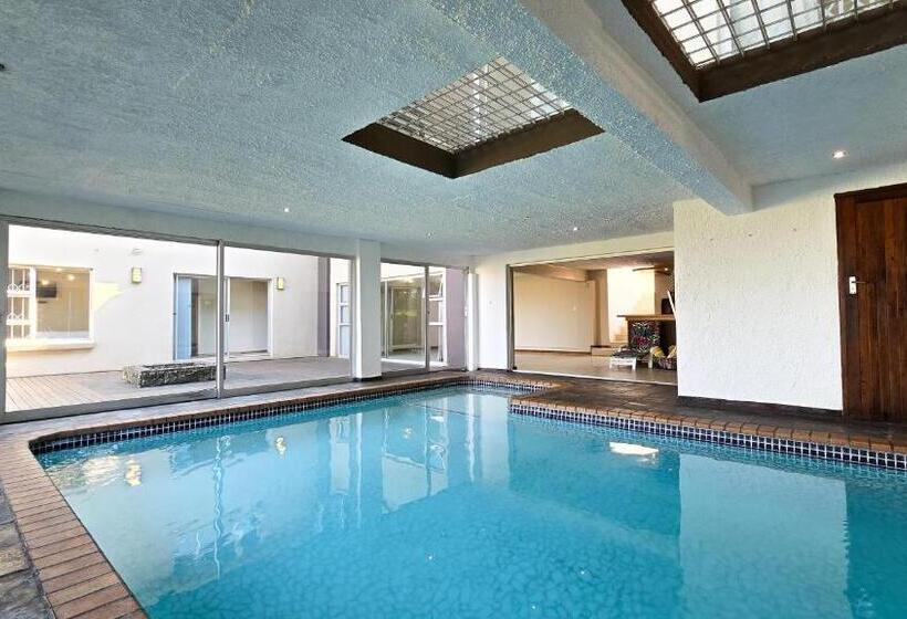 بنسيون Ocean View Villa