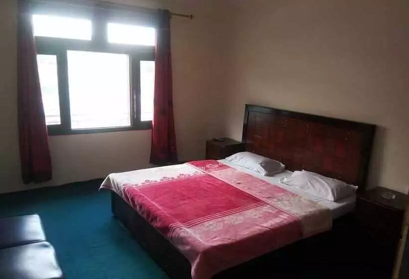 Shalimar Hotel And Restaurant