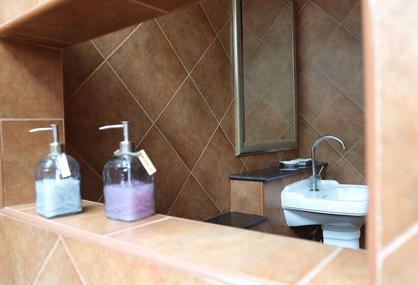 Otel The Lake Khao Yai