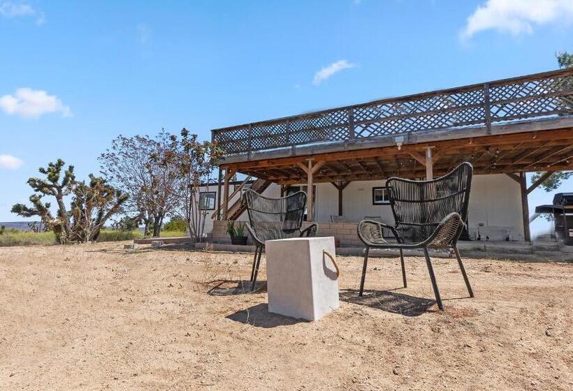 住宿加早餐  Wind Desert Spirit Pioneertown