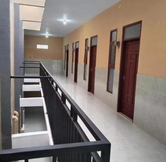 Hotelli Spot On 93967 Hasna Guest House Syariah