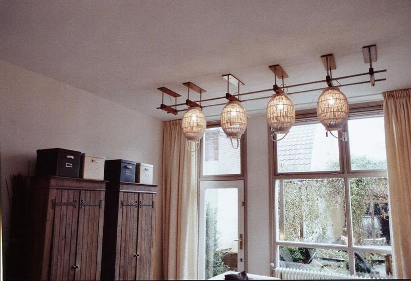 B&b In Negentienvijf