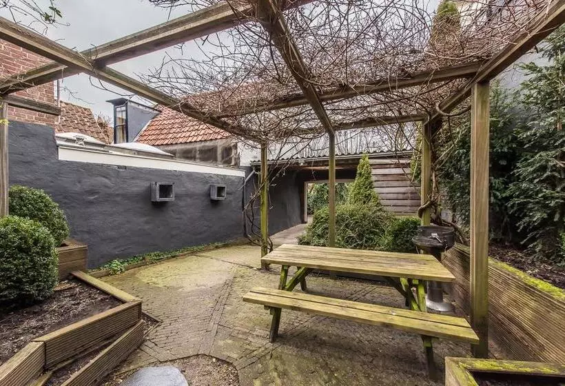 B&b In Negentienvijf