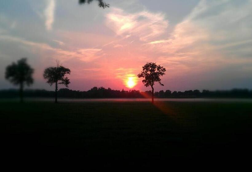 مبيت وإفطار De Bolderie