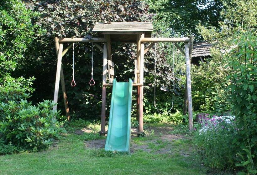 ベッドアンドブレックファースト Villa Wambach