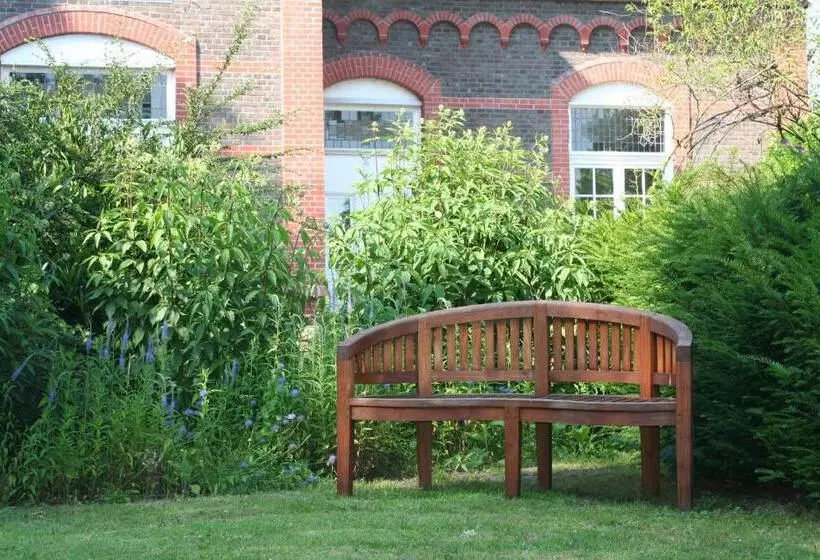 Aamiaismajoitus (B&B) Villa Wambach