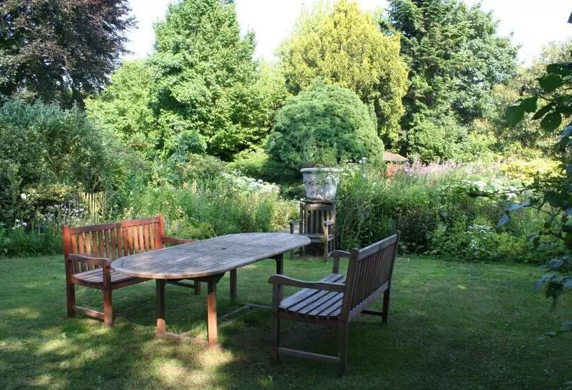 Aamiaismajoitus (B&B) Villa Wambach