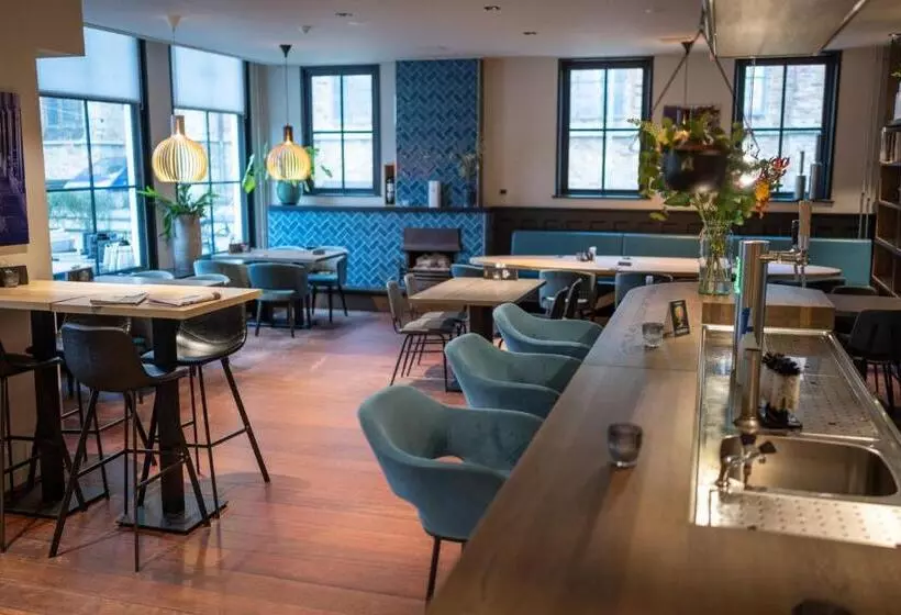 ホテル Grandcafe De Doelen