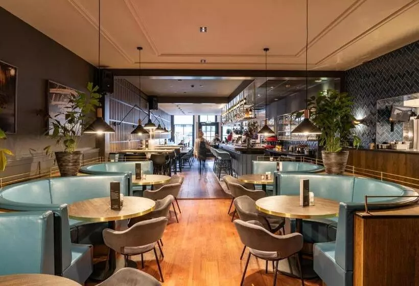 ホテル Grandcafe De Doelen