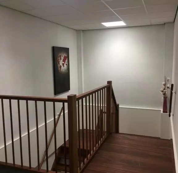 Hotelli Het Gemeentehuis Uithuizen