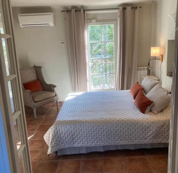 مبيت وإفطار La Bastide De Villecroze