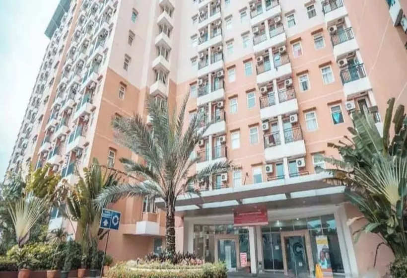 ホテル Capital O 93931 Elzio Property