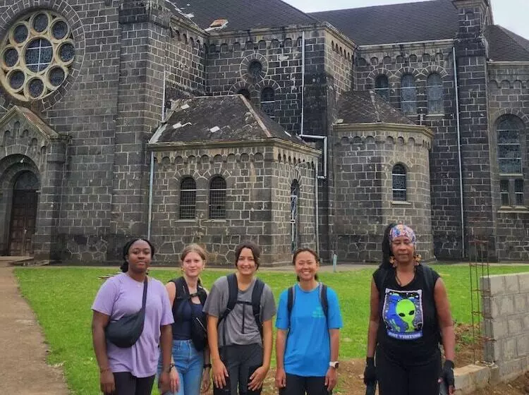 Janibichi Adventures Hostel