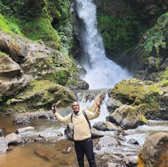 Janibichi Adventures Hostel