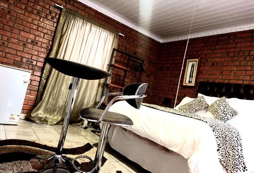 ペンション Mrakes Guesthouse