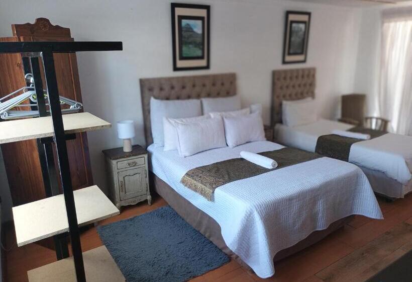 ペンション Mrakes Guesthouse