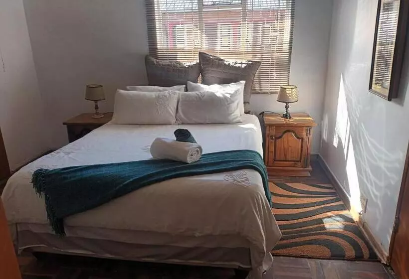 ペンション Mrakes Guesthouse