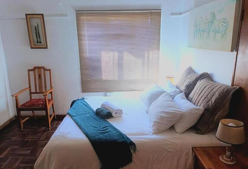 ペンション Mrakes Guesthouse