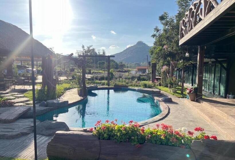 استراحتگاه Kataipakhaoyai