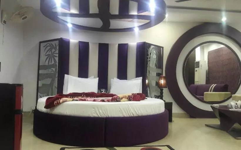 Fire Mounts Hotel And Resturant