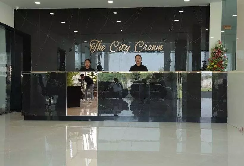 ホテル The City Crown Bilaspur