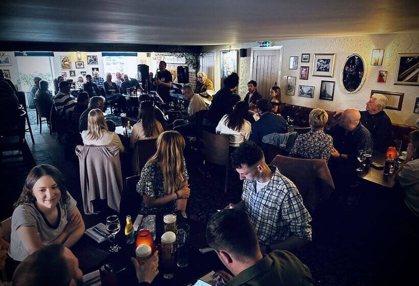 ホテル The Red Lion