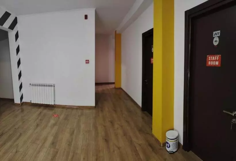 Allaturqa Hotel Hostel