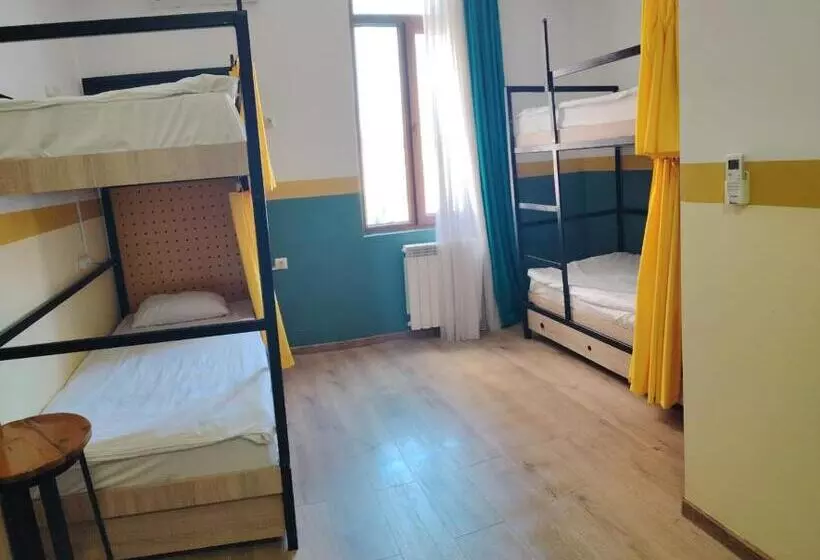 Allaturqa Hotel Hostel