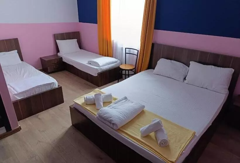 Allaturqa Hotel Hostel