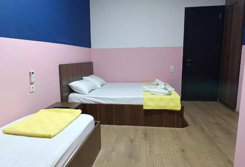 Allaturqa Hotel Hostel