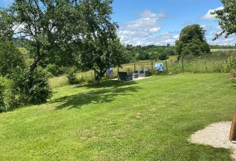 Aamiaismajoitus (B&B) Quad Adventure