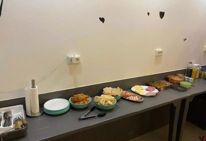 Aamiaismajoitus (B&B) Quad Adventure