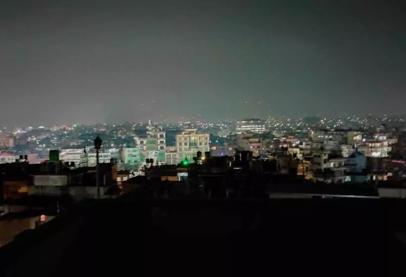 هاستل Budget Backpackers